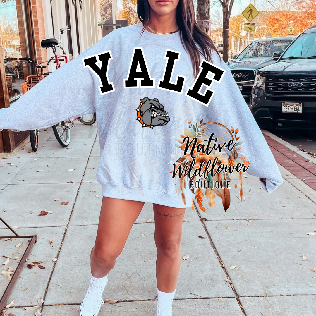 Oversized Yale Bulldogs with mascot